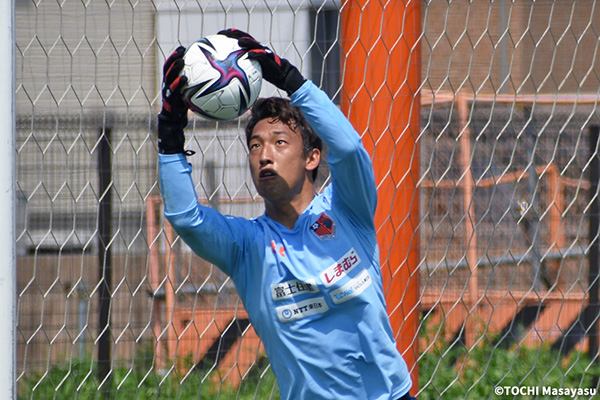 【取材ノート：大宮】3ヶ月ぶりの無失点勝利。守護神・志村滉は、サポーターの声を後押しに戦い続ける