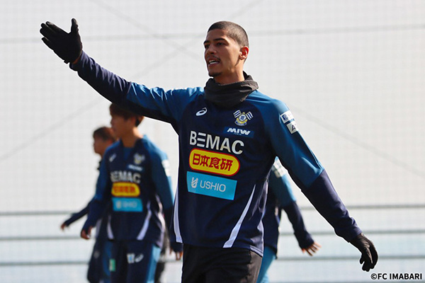 【取材ノート：今治】ブラジルからの新たな翼、ガブリエル ゴメスが飛躍を誓う