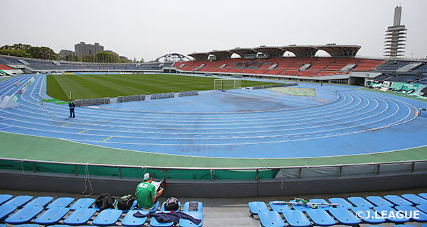 座席：駒沢オリンピック公園総合運動場陸上競技場