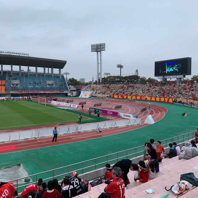 パロマ瑞穂スタジアム パロ瑞穂 座席の基本情報と口コミ 名古屋グランパスのスタジアムガイド