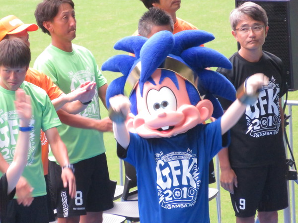 ボーイもめいっぱいファン感を楽しみます