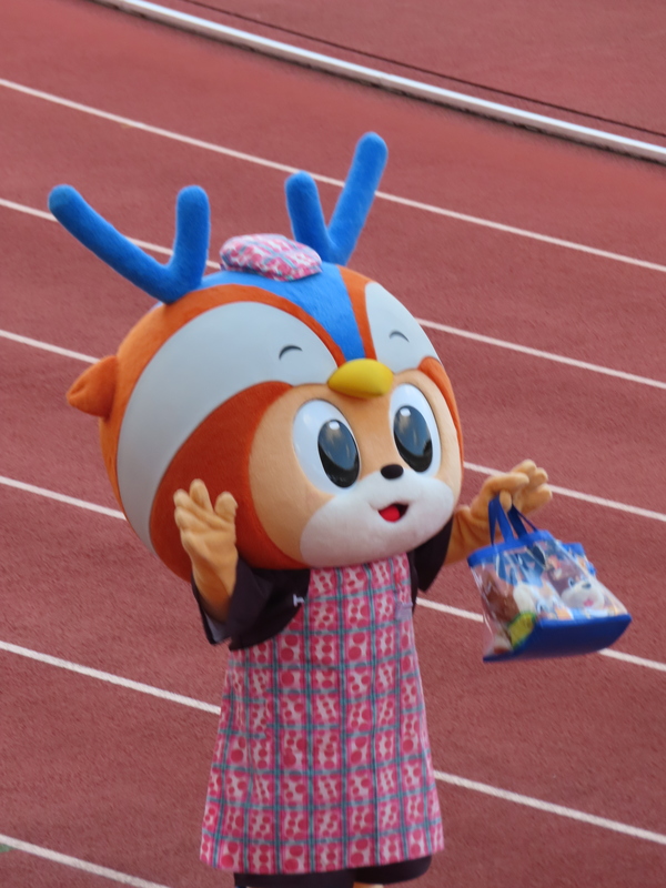 エプロンも似合うヴィヴィくん！