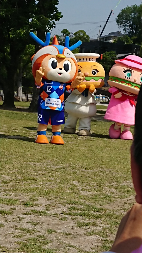 佐世保のバーガーボーイくんたちと。