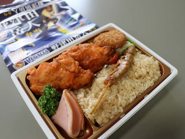 シュートと同じくパンチの効いた辛味チキン！　