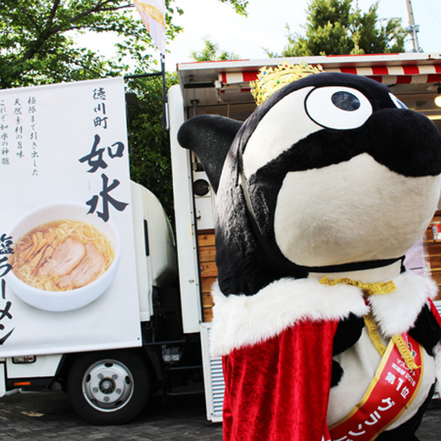 「麺祭り」には長蛇の列が！