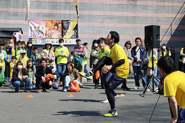驚愕のビー玉リフティング！