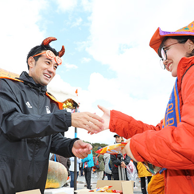 来季復帰の野澤が来場