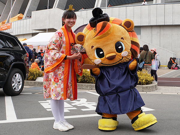 お内裏様姿のレノ丸