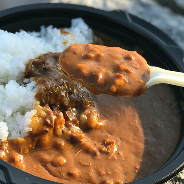 たっぷりきじ肉が入って美味なきじカレー！