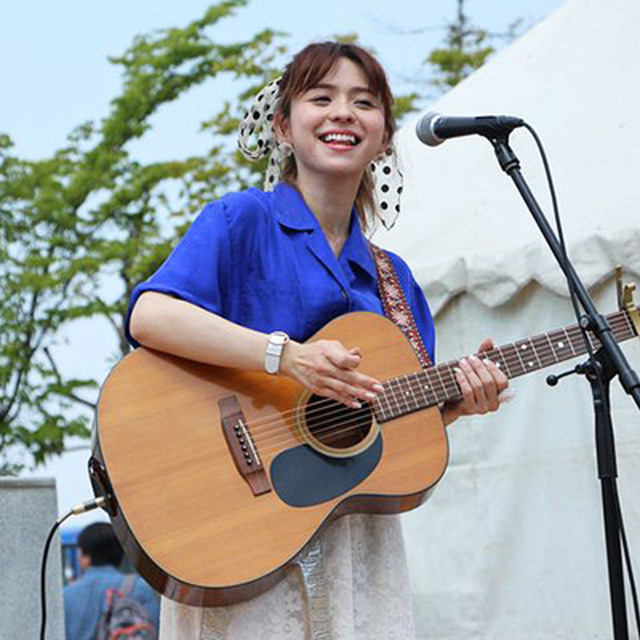 りゅうちぇるさんの姉、比花知春さんのライブ