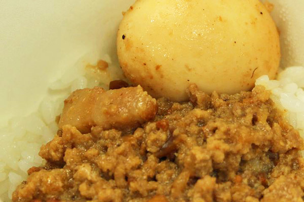 本日のみ特別販売の「ルーローハン」