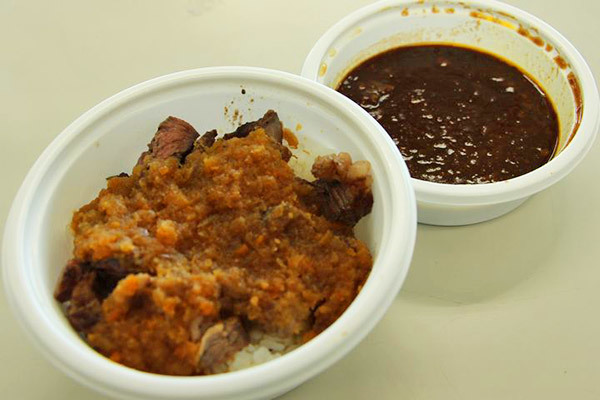 鉄板焼き・仁のステーキカレー
