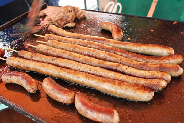 レベスタでは「肉まつり」を開催中！　