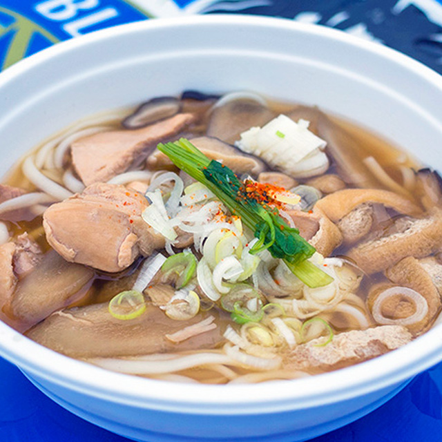 具だくさんの「なべっこうどん」