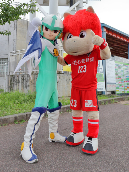 熊本からロアッソくんが来場！