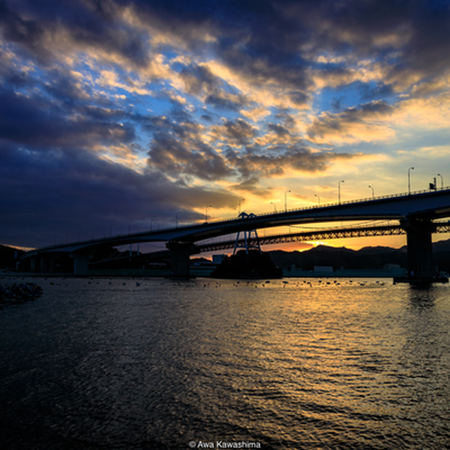 ポカスタから程近い小鳴門海峡の夕焼け空