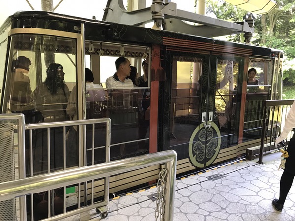 ロープウェイから見る景色は季節によっては特に絶景です。