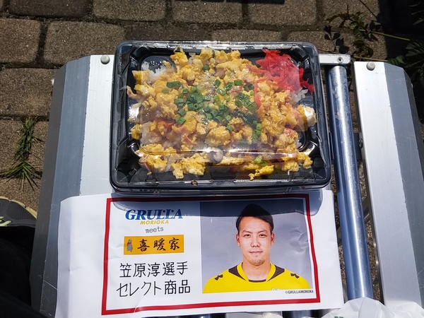じゃじゃ麺や福田パンなど岩手・盛岡の名物も勿論食べられますが、選手プロデュースのお弁当もあります。