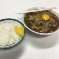 徳島ラーメンと卵、小ライスを注文。美味しかったです！