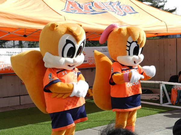 恒例のショータイムは大賑わい！①