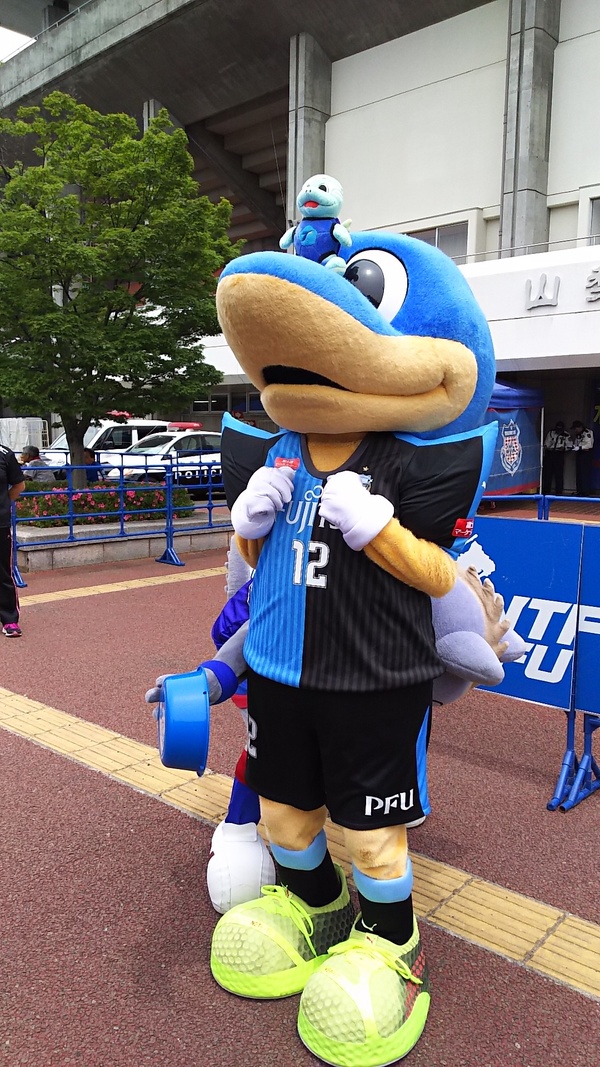 来れなかったニータンを乗せるふろん太くん
