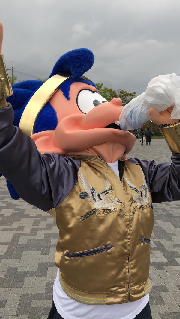 グビグビ