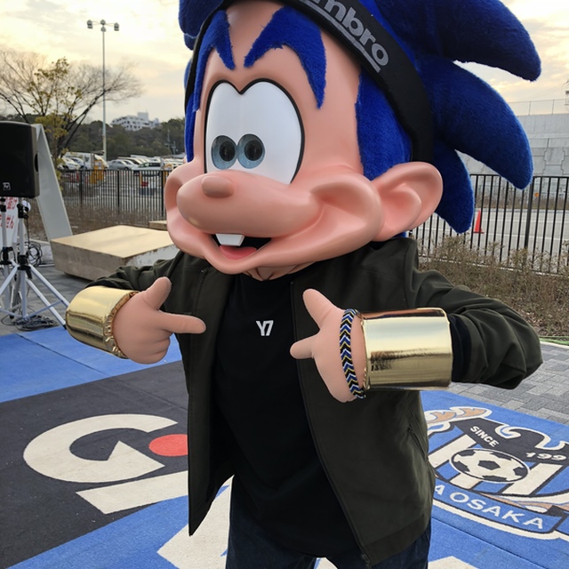 ヤットさんのブランドやねんで、これ！