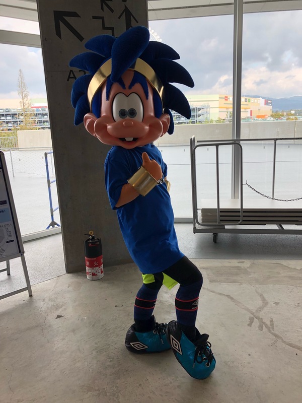 よし！踊るでぇ〜
