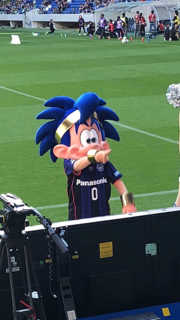 試合前の選手紹介
気合い入れていくでぇ〜
