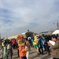 マスコットたちのグリーティング盛り上がってます！