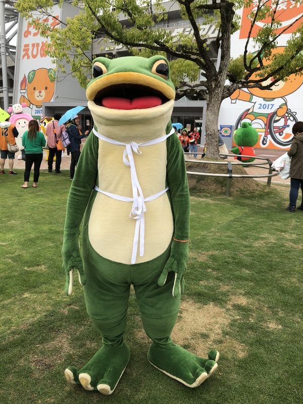 一平くんのカラーバリエーション ノーマル一平くん どの一平くんに会えるかはその日のお楽しみ 朝 目覚めたときの体調で色が変わるそうです By ゆりちん ニンジニアスタジアム 愛媛ｆｃ Js Link スタジアムナビ