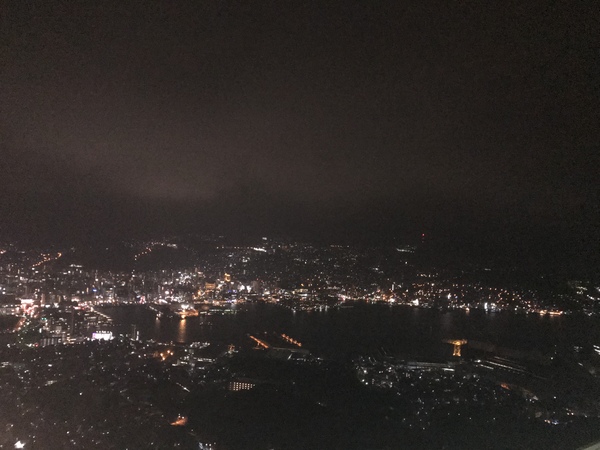 稲佐山ロープウェイで、山頂からの夜景、とても綺麗