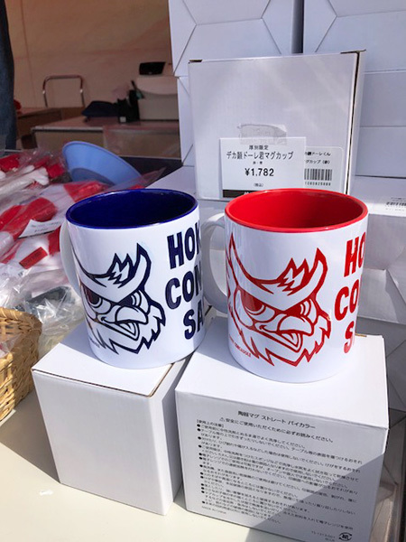 札幌厚別限定商品の「デカ顔ドーレくんマグカップ」