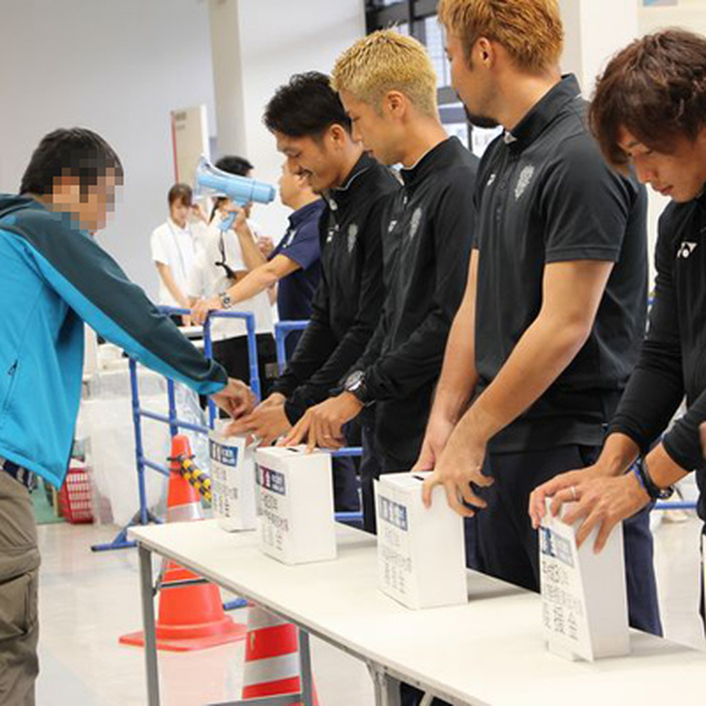 「北海道胆振東部地震義援金」の募金活動には選手も参加