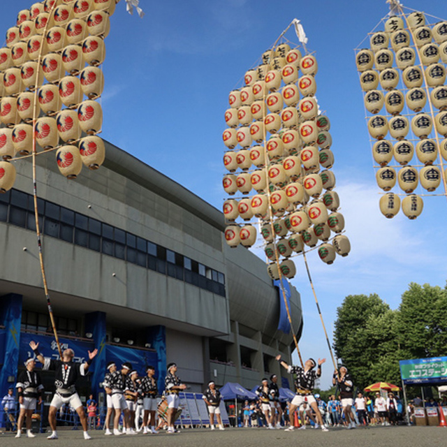 秋田県内初のサッカーのナイトゲーム開催を記念し、「竿燈」が登場！
