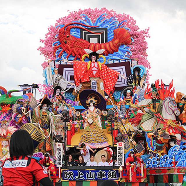 八戸三社大祭の豪華絢爛な山車をお披露目！
