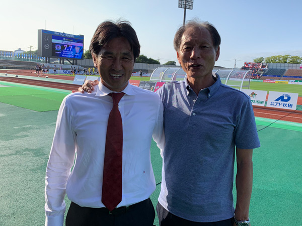 5月の優秀監督にも選ばれた熊本の渋谷監督は試合後笑顔！